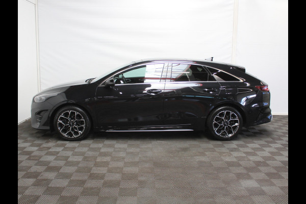 Kia ProCeed 1.5 T-GDi GT-Line CAMERA | CARPLAY | CLIMATE | STOEL/STUUR VERW | LED | LMV17 | 1/2LEER | NAVI | PANODAK | ADAP.CRUISE | ELEC.A.