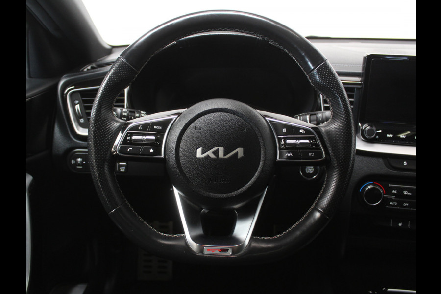 Kia ProCeed 1.5 T-GDi GT-Line CAMERA | CARPLAY | CLIMATE | STOEL/STUUR VERW | LED | LMV17 | 1/2LEER | NAVI | PANODAK | ADAP.CRUISE | ELEC.A.