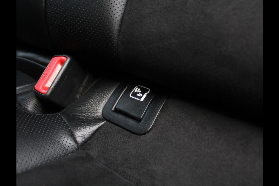 Kia ProCeed 1.5 T-GDi GT-Line CAMERA | CARPLAY | CLIMATE | STOEL/STUUR VERW | LED | LMV17 | 1/2LEER | NAVI | PANODAK | ADAP.CRUISE | ELEC.A.