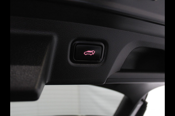 Kia ProCeed 1.5 T-GDi GT-Line CAMERA | CARPLAY | CLIMATE | STOEL/STUUR VERW | LED | LMV17 | 1/2LEER | NAVI | PANODAK | ADAP.CRUISE | ELEC.A.