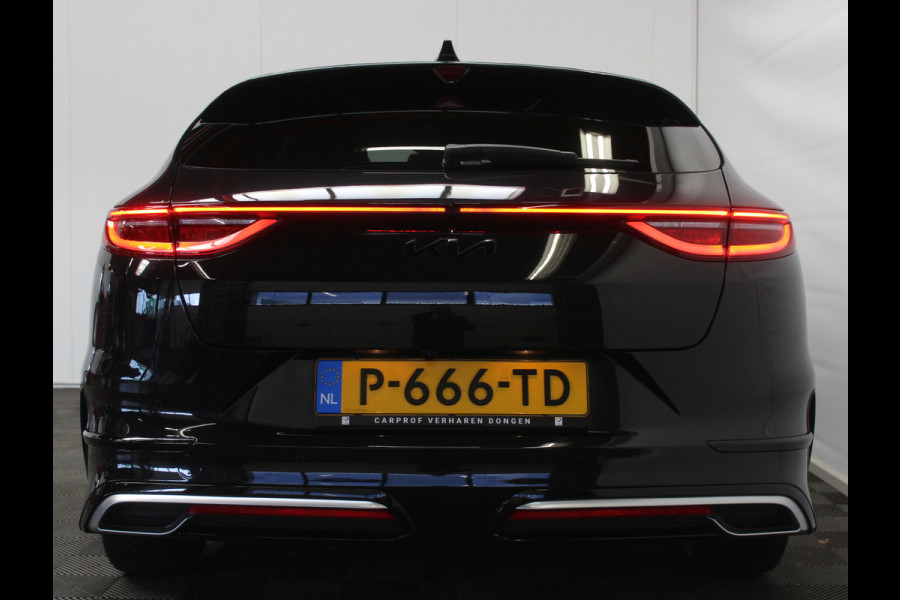 Kia ProCeed 1.5 T-GDi GT-Line CAMERA | CARPLAY | CLIMATE | STOEL/STUUR VERW | LED | LMV17 | 1/2LEER | NAVI | PANODAK | ADAP.CRUISE | ELEC.A.