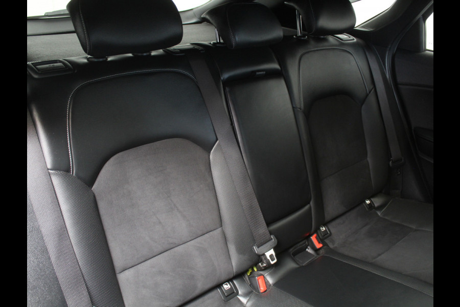 Kia ProCeed 1.5 T-GDi GT-Line CAMERA | CARPLAY | CLIMATE | STOEL/STUUR VERW | LED | LMV17 | 1/2LEER | NAVI | PANODAK | ADAP.CRUISE | ELEC.A.