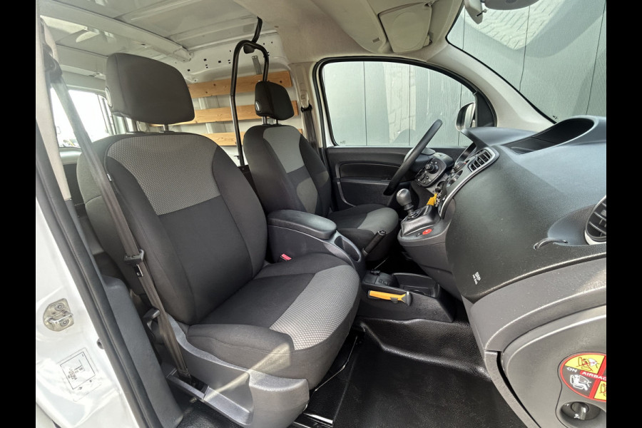 Renault Kangoo 1.2 TCe 115 PK BENZINE !! / BPM VRIJ / L1H1 / 43.891 KM !! / 1e EIG. / TREKHAAK / CAMERA / AIRCO / CRUISE / NAVI