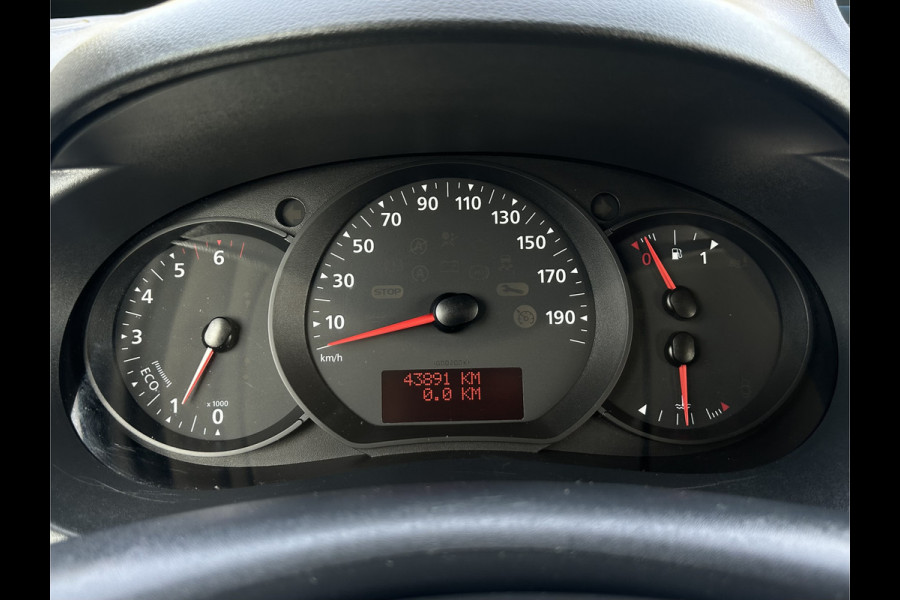 Renault Kangoo 1.2 TCe 115 PK BENZINE !! / BPM VRIJ / L1H1 / 43.891 KM !! / 1e EIG. / TREKHAAK / CAMERA / AIRCO / CRUISE / NAVI