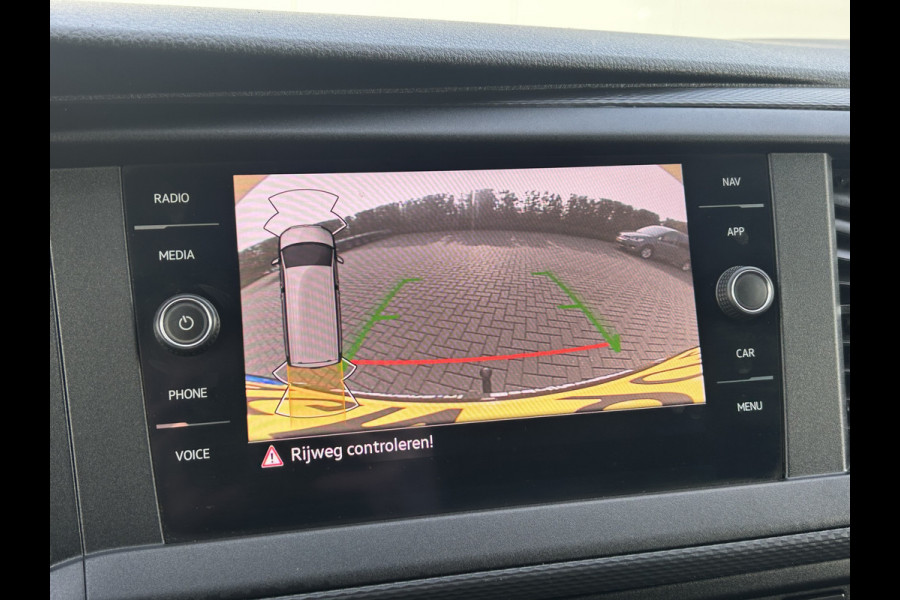 Volkswagen Transporter 2.0 TDI 150 PK 4-MOTION 6.1 / L2H1 / 1e EIG. / 4x4 / TREKHAAK / ACHTERKLEP / INRICHTING / AIRCO / CRUISE / NAVI / APPLE CARPLAY