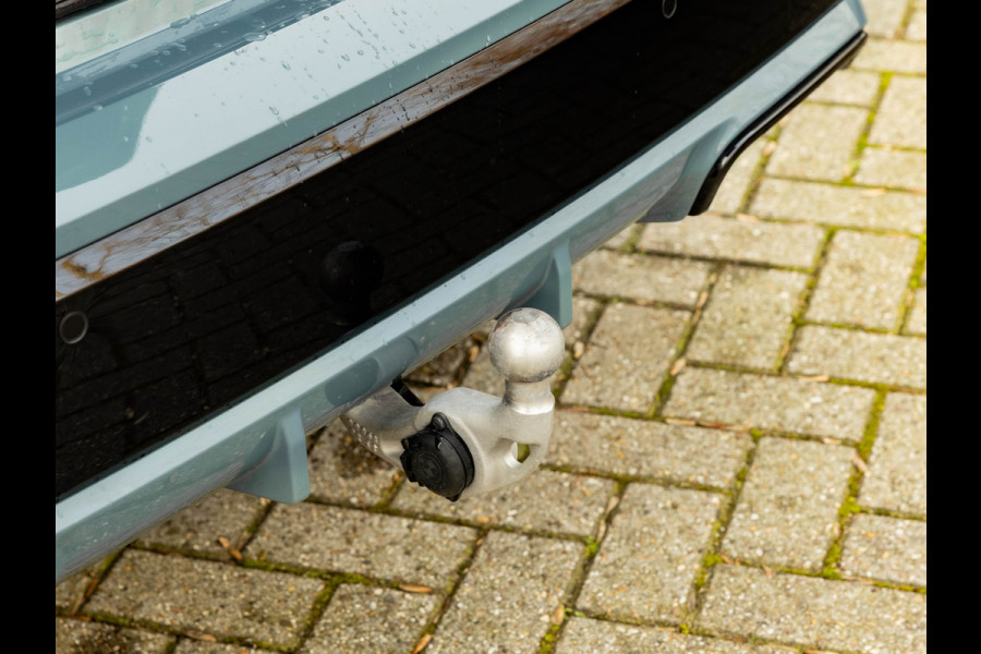 BMW X1 sDrive18i M-Sport - Pano - Trekhaak - Memoryzetel - Harman Kardon