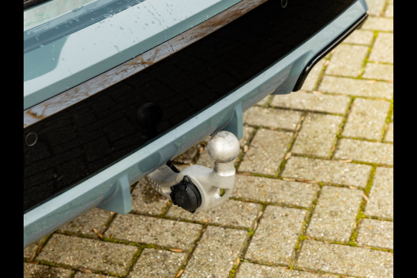 BMW X1 sDrive18i M-Sport - Pano - Trekhaak - Memoryzetel - Harman Kardon