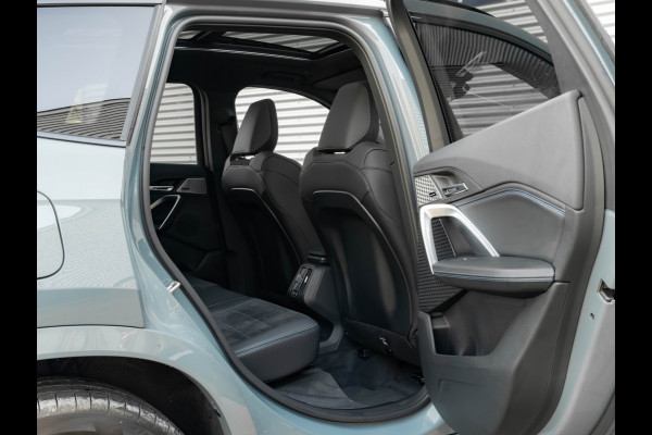 BMW X1 sDrive18i M-Sport - Pano - Trekhaak - Memoryzetel - Harman Kardon
