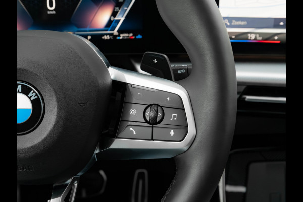 BMW X1 sDrive18i M-Sport - Pano - Trekhaak - Memoryzetel - Harman Kardon