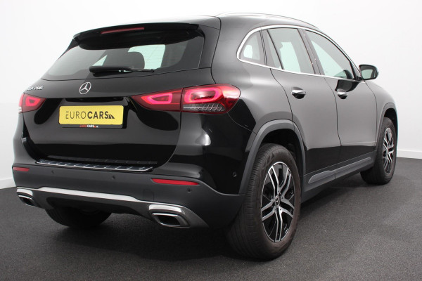 Mercedes-Benz GLA 200 163pk DCT Premium Plus | Navigatie | Parkeersensoren | Camera | Elektrische achterklep | Elektrisch Panorama dak | Cruise Control | Virtual Cockpit | Stoelverwarming | Sfeerverlichting | Climate Control