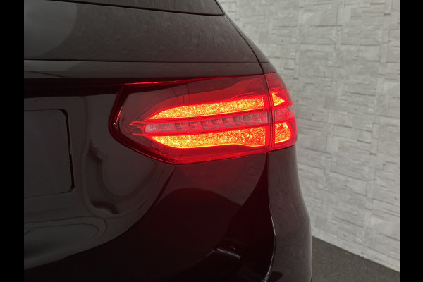 Mercedes-Benz E-Klasse Estate 53 AMG 4MATIC | Luchtvering | Carbon | 360 View | Burmester | Panorama | Distronic+ | Memory | Multibeam-LED | Bovag Garantie | Widescreen | Leder | Trekhaak | Sfeerverlichting | Night-Pakket | 20'' | Carplay | Stoelverwarming |