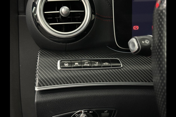 Mercedes-Benz E-Klasse Estate 53 AMG 4MATIC | Luchtvering | Carbon | 360 View | Burmester | Panorama | Distronic+ | Memory | Multibeam-LED | Luchtvering | Leder | Widescreen | Trekhaak | Sfeerverlichting | Night-Pakket | 20'' | Carplay | Stoelverwarming |