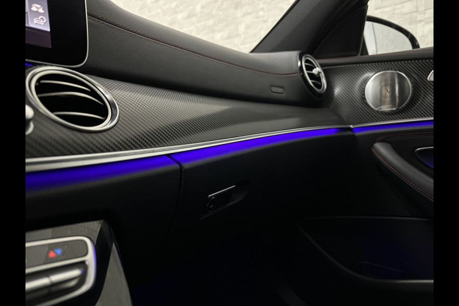 Mercedes-Benz E-Klasse Estate 53 AMG 4MATIC | Luchtvering | Carbon | 360 View | Burmester | Panorama | Distronic+ | Memory | Multibeam-LED | Luchtvering | Leder | Widescreen | Trekhaak | Sfeerverlichting | Night-Pakket | 20'' | Carplay | Stoelverwarming |
