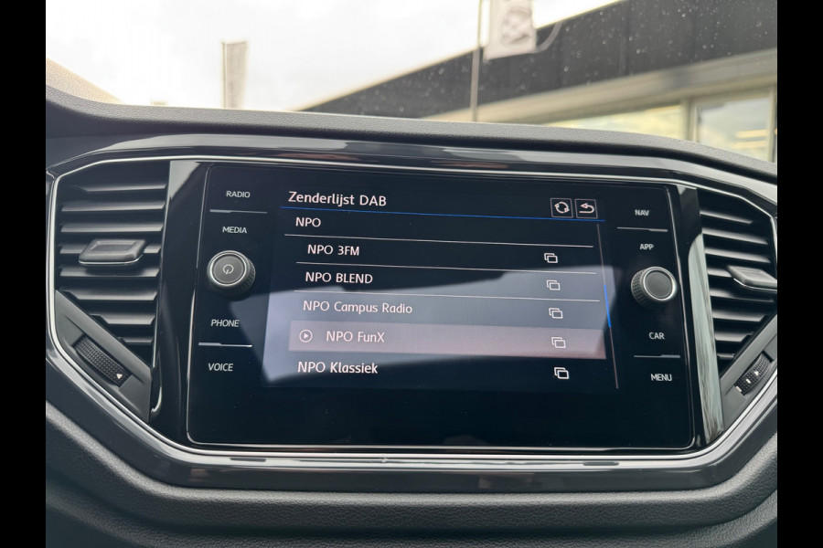 Volkswagen T-Roc 2.0 TSI 4Motion Pano 3X R Line DSG Camera Led 190PK