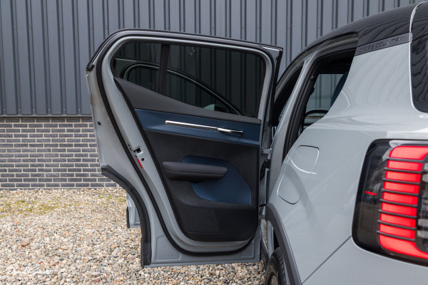 Volvo EX30 Cross Country Twin Motor Performance Ultra 69 kWh | Nieuw | Adaptieve cruise | Panorama dak | Harman Kardon | Memory | Blis |