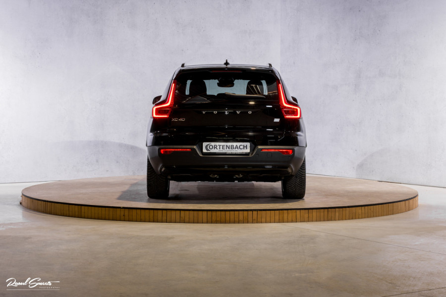 Volvo XC40 Recharge Plus | Adaptieve cruise | Blis | 19 Inch | Full LED |