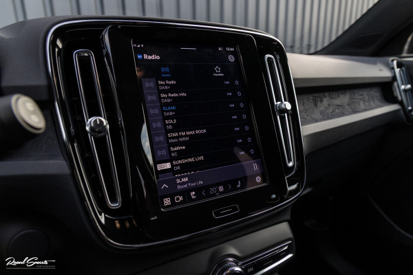 Volvo XC40 Recharge Plus | Adaptieve cruise | Blis | 19 Inch | Full LED |