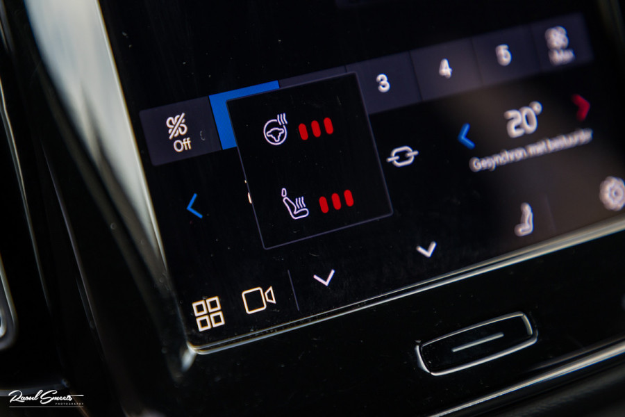 Volvo XC40 Recharge Plus | Adaptieve cruise | Blis | 19 Inch | Full LED |