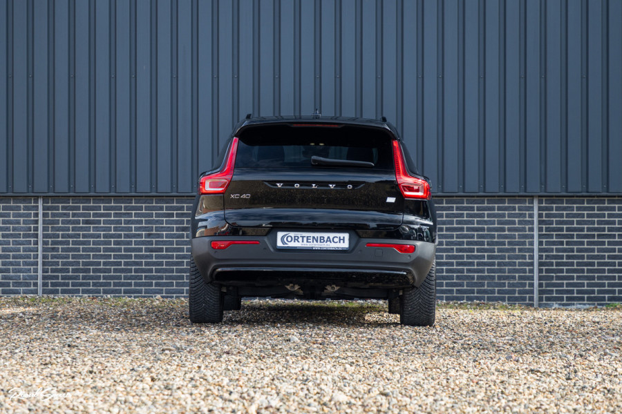 Volvo XC40 Recharge Plus | Adaptieve cruise | Blis | 19 Inch | Full LED |