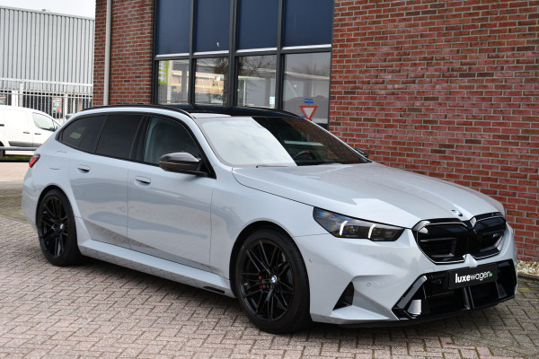 BMW 5 Serie Touring M5 Pano M-Driver Co-Pilot Trekh Alc-hemel B&W