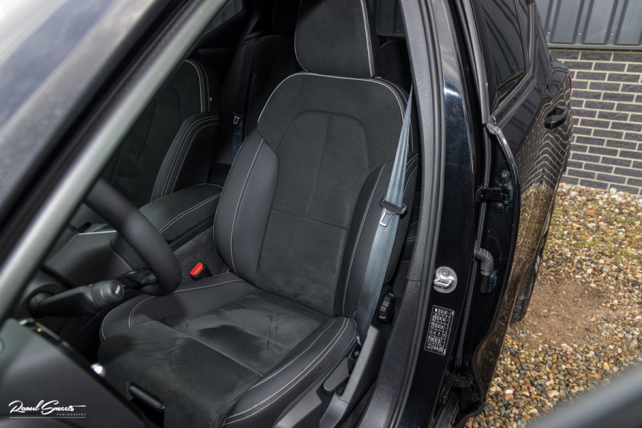 Volvo XC40 Recharge Plus | Adaptieve cruise | Blis | 19 Inch | Full LED |