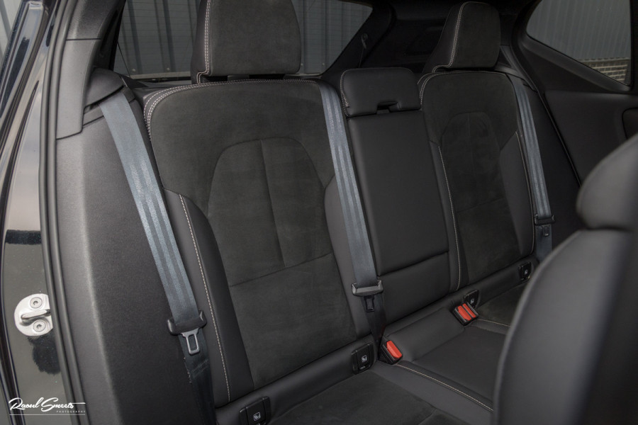 Volvo XC40 Recharge Plus | Adaptieve cruise | Blis | 19 Inch | Full LED |