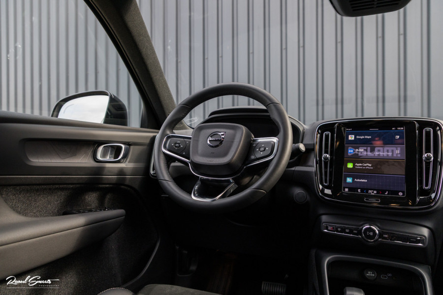 Volvo XC40 Recharge Plus | Adaptieve cruise | Blis | 19 Inch | Full LED |