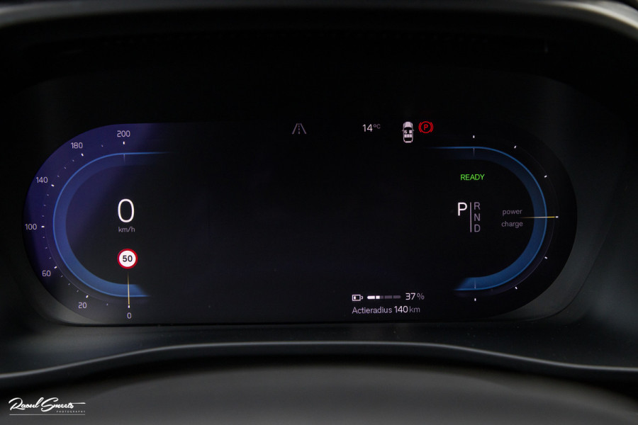 Volvo XC40 Recharge Plus | Adaptieve cruise | Blis | 19 Inch | Full LED |