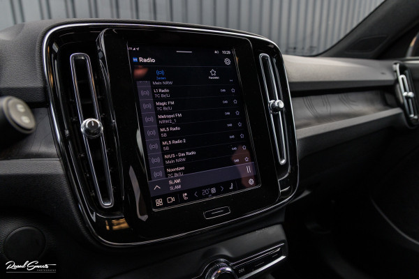 Volvo XC40 Recharge Plus | Adaptieve cruise | Blis | 19 Inch | Full LED |