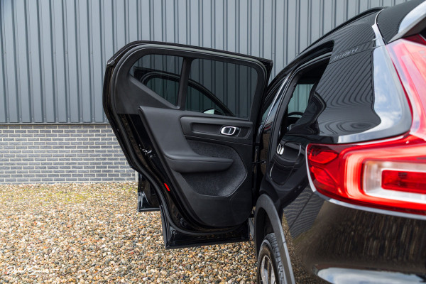 Volvo XC40 Recharge Plus | Adaptieve cruise | Blis | 19 Inch | Full LED |