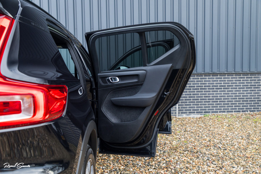 Volvo XC40 Recharge Plus | Adaptieve cruise | Blis | 19 Inch | Full LED |