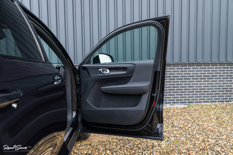 Volvo XC40 Recharge Plus | Adaptieve cruise | Blis | 19 Inch | Full LED |