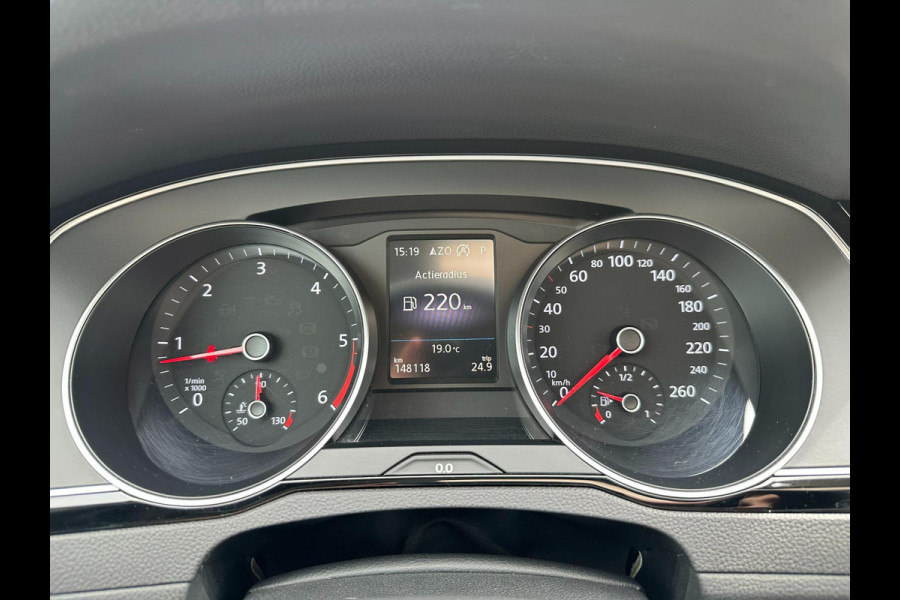 Volkswagen Passat 2.0 TDI Business Edition R l ACC l PANO l XENON