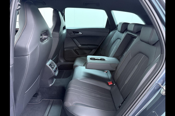 CUPRA Leon Sportstourer 1.4 eTSI PHEV FR VAN € 29.900,- VOOR € 26.877,- UW LENTEVOORDEEL € 3.023,-! | PHEV Plug-in Hybride | Perf. Stoelen | Stoel- & Stuurwielverwarming | Elektrische Achterklep | Compleet Onderhouden | Unieke KM-stand | Direct Rijklaar & Leverbaar |