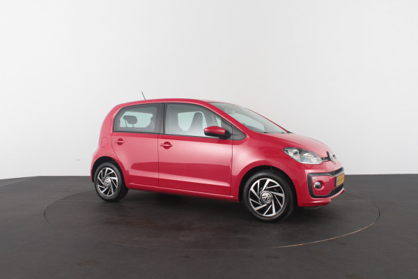 Volkswagen up! 1.0 BMT move Cruise control/15 inch velgen/parkeersensor...