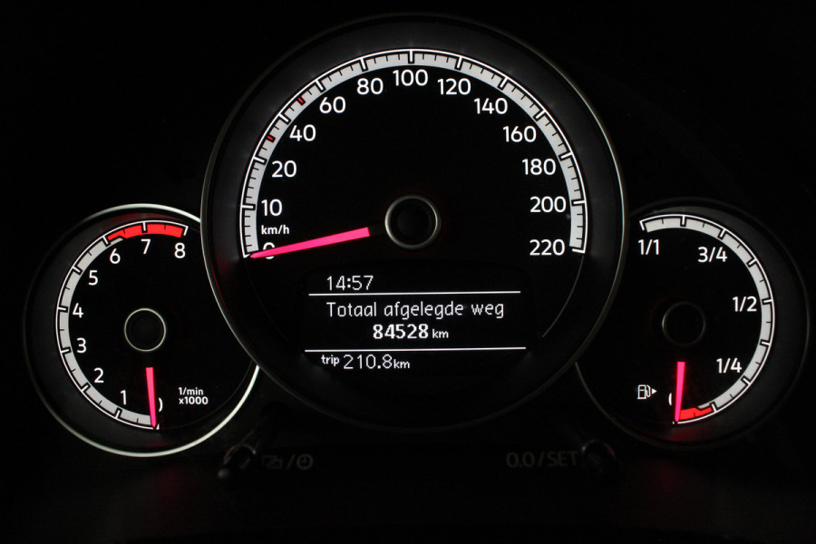 Volkswagen up! 1.0 BMT move Cruise control/15 inch velgen/parkeersensor...