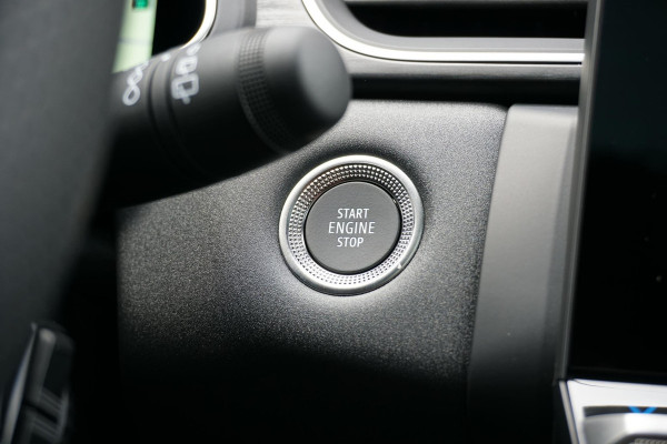 Mitsubishi ASX 1.8 HEV AT Instyle + 360 CAMERA / PANODAK / HARMAN KARDON