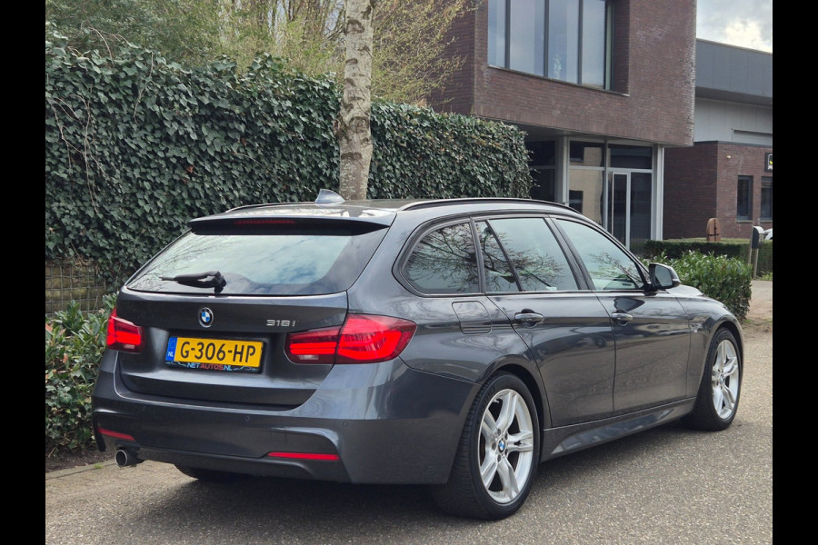 BMW 3 Serie Touring M Sport virtual Dash Nbt EVO Id6 Navi Apple CarPlay Corporate Lease