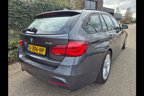 BMW 3 Serie Touring M Sport virtual Dash Nbt EVO Id6 Navi Apple CarPlay Corporate Lease