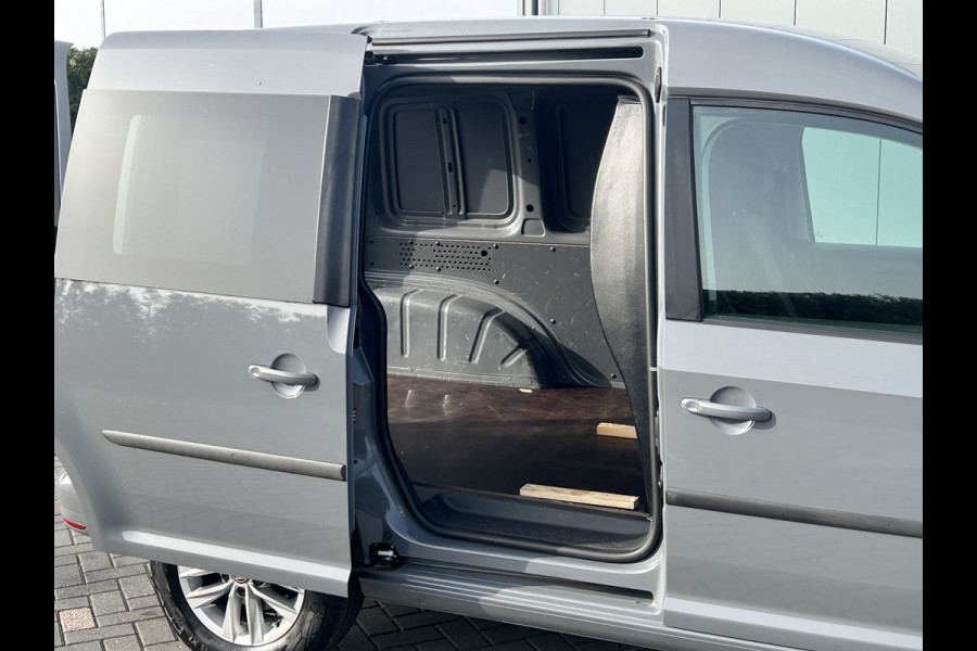 Volkswagen Caddy 2.0 TDI 102 PK HIGHLINE / L1H1 / 1e EIGENAAR / AIRCO / CRUISE / VOORRUITVERW / NAVI / APPLE CARPLAY