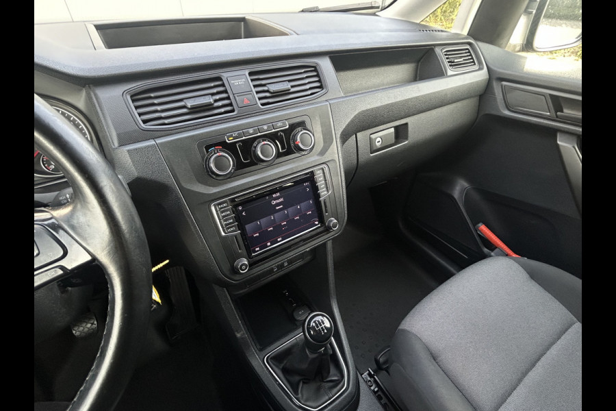 Volkswagen Caddy 2.0 TDI 102 PK HIGHLINE / L1H1 / 1e EIGENAAR / AIRCO / CRUISE / VOORRUITVERW / NAVI / APPLE CARPLAY