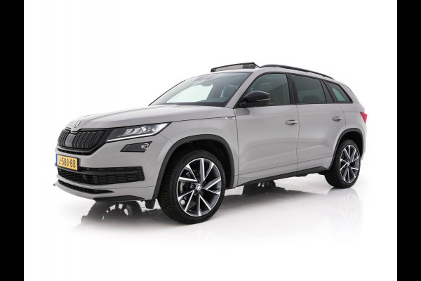 Škoda Kodiaq 1.5 TSI Sportline Business (INCL-BTW) Aut. *PANO | LEATHER-MICROFIBRE | FULL-LED | MEMORY-PACK | DIGI-COCKPIT | NAVI-FULLMAP | CAMERA | DAB+ | AMBIENT-LIGHT | KEYLESS | DAB+ | CARPLAY | PRIVACY-GLASS | 20"ALU*