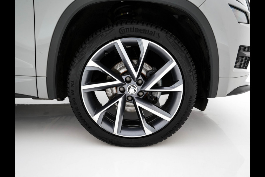 Škoda Kodiaq 1.5 TSI Sportline Business (INCL-BTW) Aut. *PANO | LEATHER-MICROFIBRE | FULL-LED | MEMORY-PACK | DIGI-COCKPIT | NAVI-FULLMAP | CAMERA | DAB+ | AMBIENT-LIGHT | KEYLESS | DAB+ | CARPLAY | PRIVACY-GLASS | 20"ALU*