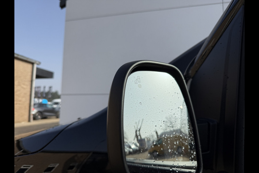 Toyota Proace Dynamic Long Worker 75kWh NIEUW! L3 348km WLTP 100kW Snelladen LED Climate Control Adaptieve Cruise Stoel/ Stuur verwarming Carplay Camera