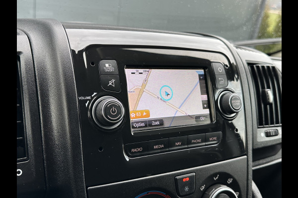 Opel Movano 2.2D 140 PK 3.5T / L3H2 / 49.954 KM / 3 TONS TREKHAAK / IMPERIAAL + LADDER / CAMERA / CRUISE / AIRCO