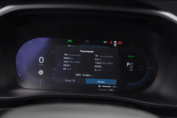 Volvo XC40 231PK Automaat Recharge Single motor Core / Leder interieur / Parkeersensoren met camera / Stoel - en stuurwielverwarming / Apple carplay / Bluetooth / Google infotainment / All seasonbanden