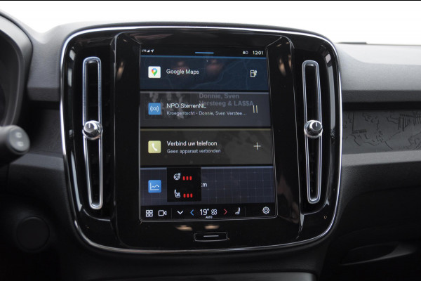 Volvo XC40 231PK Automaat Recharge Single motor Core / Leder interieur / Parkeersensoren met camera / Stoel - en stuurwielverwarming / Apple carplay / Bluetooth / Google infotainment / All seasonbanden