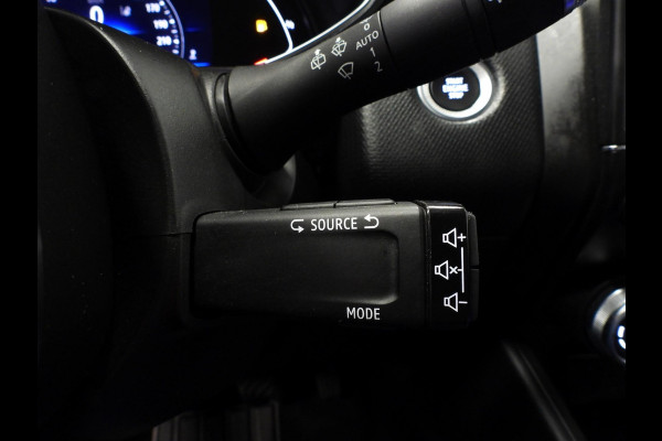 Renault Clio 1.0 TCe Intens NAVI/CLIMA/CRUISE/LED/16"LMV!