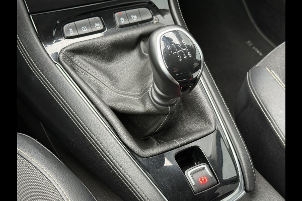 Opel Grandland X BWJ 2021 | 1.2T 131PK Bus Executive | TREKHAAK | CAMERA A | NAVI | CLIMA | PDC 2X | CARPLAY | LMV | PRIVACY GLASS