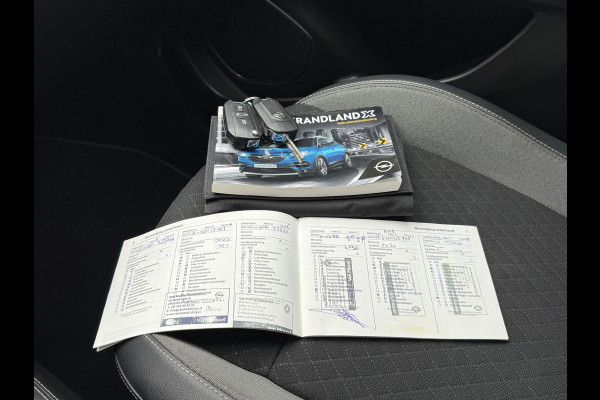 Opel Grandland X BWJ 2021 | 1.2T 131PK Bus Executive | TREKHAAK | CAMERA A | NAVI | CLIMA | PDC 2X | CARPLAY | LMV | PRIVACY GLASS